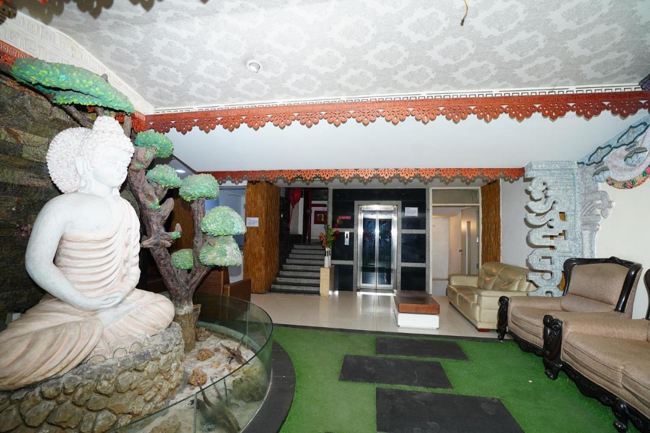 Hotel Sk Riverfront Vijayawāda Buitenkant foto